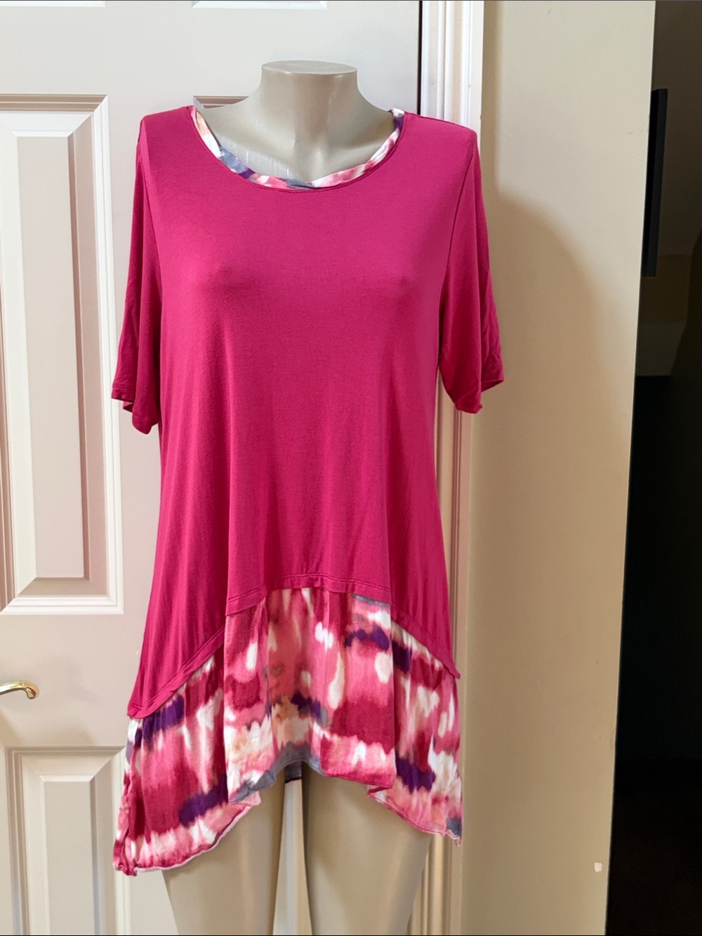 LOGO by Lori Goldstein Fuchsia Short Sleeve Tunic with Pink Tie-Dye Hem, large